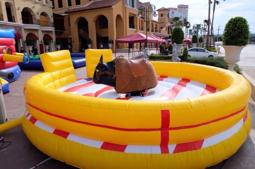 Mechanical rodeo bull to Thailand