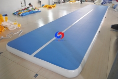 Factory sale large portable tumbling flips jumps practice gymnastics floor mat 15m 20cm inflatable tumble air track for gym