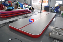 home practices front flips tumbling Red Gray 8inch air track inflatable air tumble track gymnastics mat 8*2*20 for gymnasts