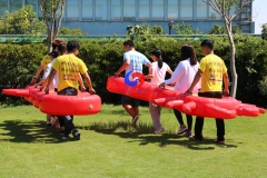 adults children's holidays events relay race inflatable shrimp for team building sports competitions