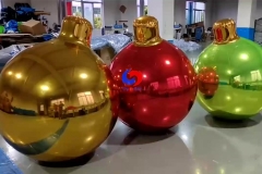 indoor outdoor promotional use Big Shiny Mirror Ball Ornaments Giant Red Gold Green Christmas Inflatable chrome Ornaments