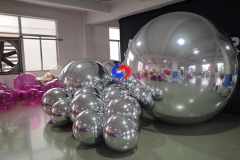 Stunning Re-usable big inflatable metallic balls big shiny silver balls for sale