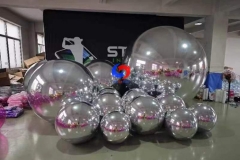 Stunning Re-usable big inflatable metallic balls big shiny silver balls for sale