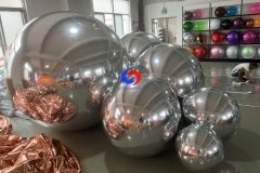 Giant inflatable silver shinny mirror balloons / balls with American plug on the inflator