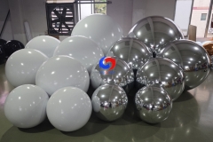 Giant Super Snow White PVC balls big shiny inflatable mirror silver balls/spheres on sale