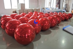 Giant red PVC big shiny inflatable mirror bubble balls red inflatable balls for large Xmas party decorations