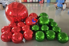 Gutefun top sale giant red round shiny balls and green round balls bubble spheres mirror balls as decoration