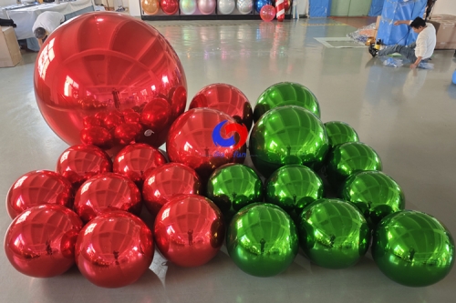 Gutefun top sale giant red round shiny balls and green round balls bubble spheres mirror balls as decoration