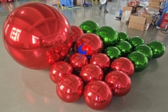 Gutefun top sale giant red round shiny balls and green round balls bubble spheres mirror balls as decoration