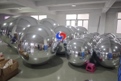 giant shiny silver inflatable mirror balls big shiny silver balls / spheres / balloons for backdrop decorations