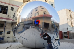 20ft / 6.2m diameter world largest giant silver shiny inflatable mirror balls for corporate events backdrops 