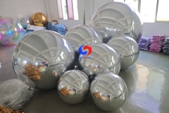 Indoor or outdoor use New Silver Big shiny Orbz giant silver shiny inflatable mirror balls come with the pump