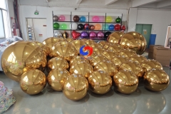 Giant Gold / Golden big shiny inflatable mirror balls / spheres for commercial party events decorations